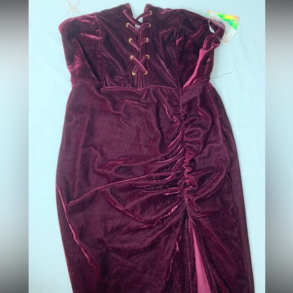 IRIS BLUE Velvet Strapless Dress - Picture 3 of 11